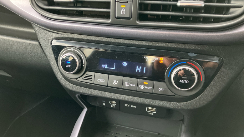 Hyundai i10 1.0 [63] Premium 5dr [Nav] Petrol Hatchback